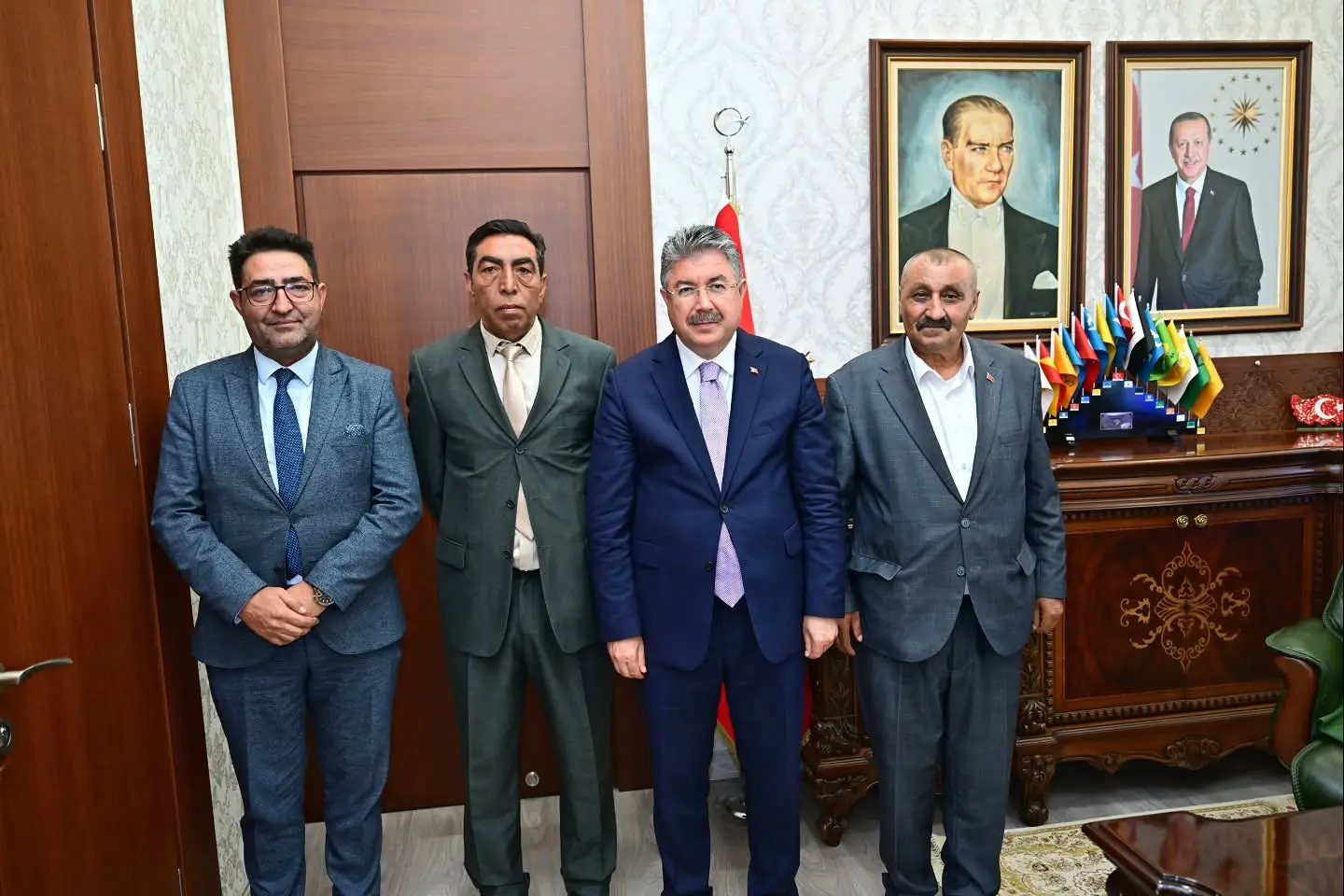 Eskişehir Romanlar Derneği Başkanı'ndan Valilik Ziyareti
