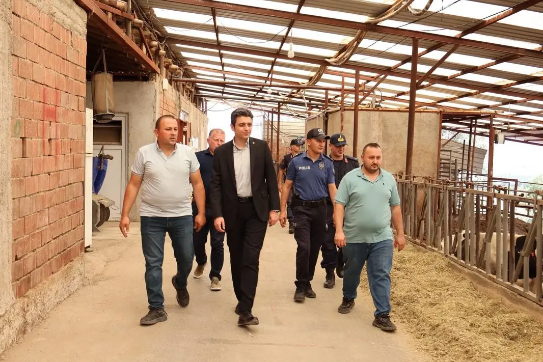 Kaymakam Devecioğlu, hayvancılık işletmelerini ziyaret etti