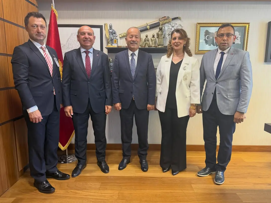 Türk Eğitim Sen Yönetimi TBMM'yi Ziyaret Etti