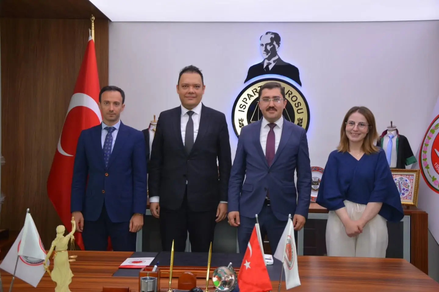 Yalvaç Cumhuriyet Başsavcısı Baro'yu Ziyaret Etti
