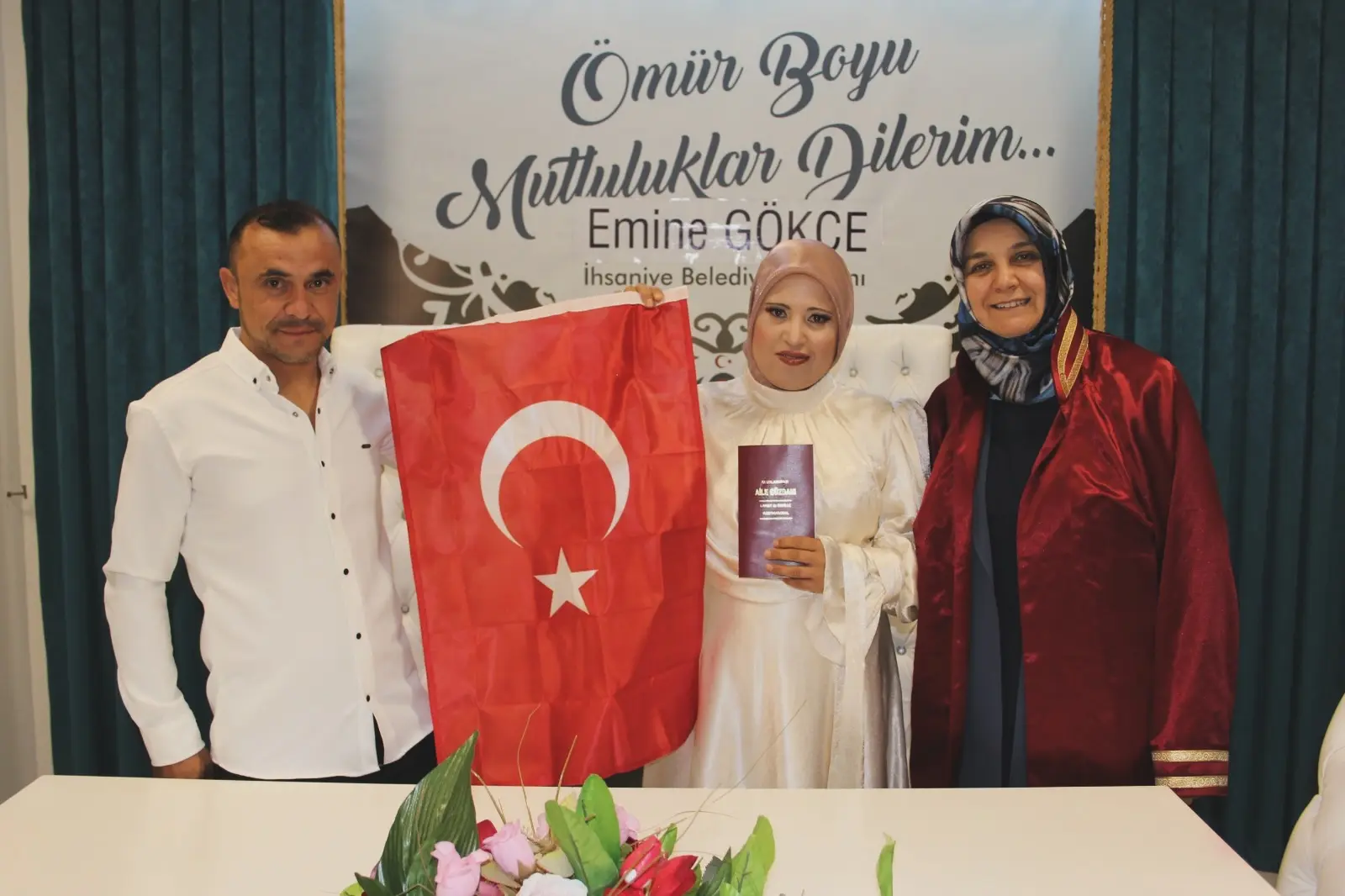 İhsaniye'de yeni bir çiftin nikahı kıyıldı
