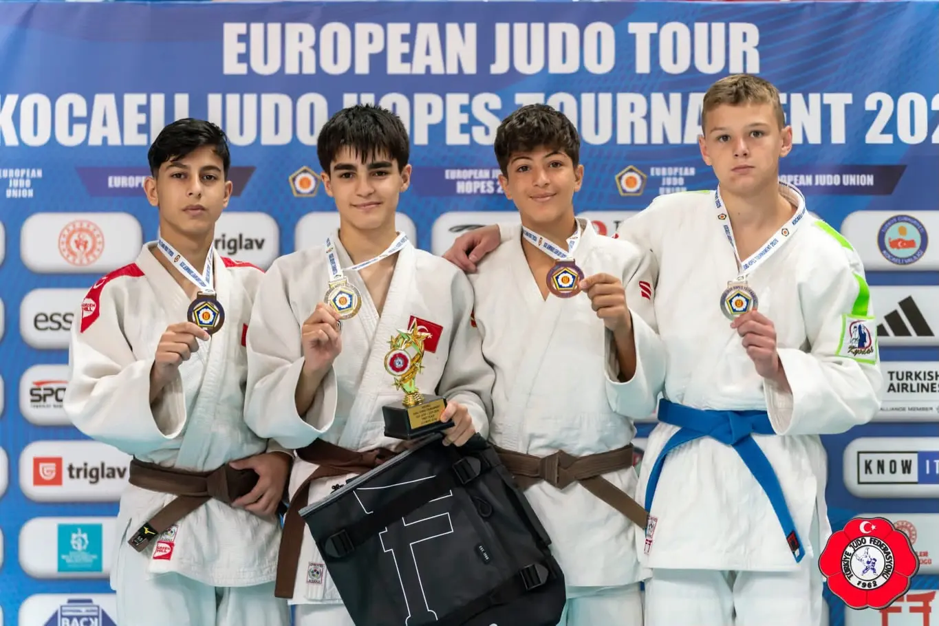 Konya Büyükşehir Belediyespor Judo Takımı başarı elde etti