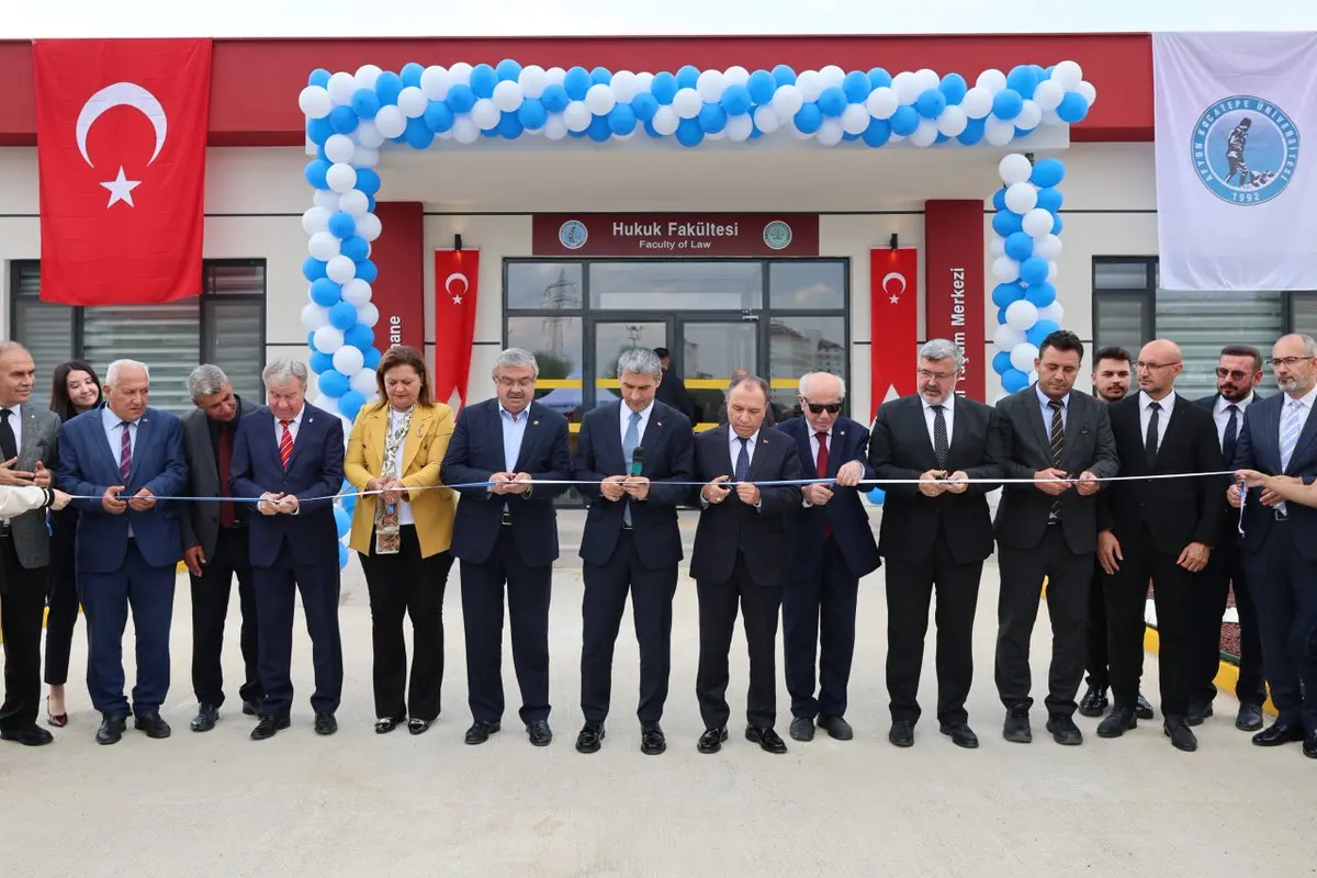 AKÜ Hukuk Fakültesi Kütüphanesi açıldı