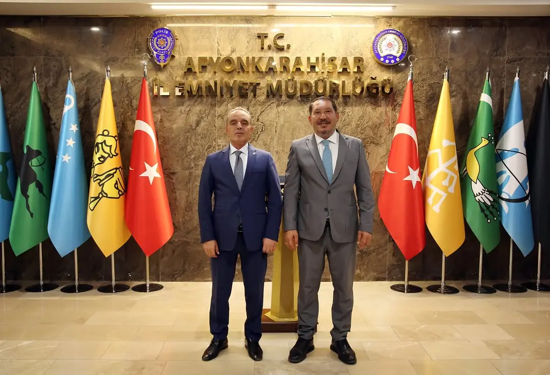 Dinar Belediye Başkanı Emniyet Müdürü'nü Ziyaret Etti