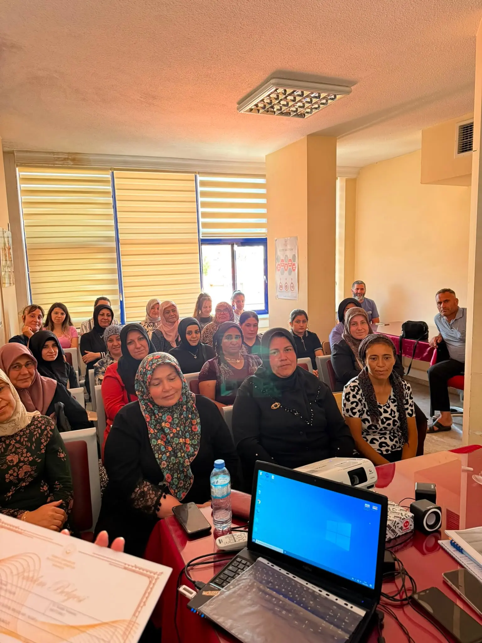 Sandıklı'da Aile Eğitim Programı Tamamlandı