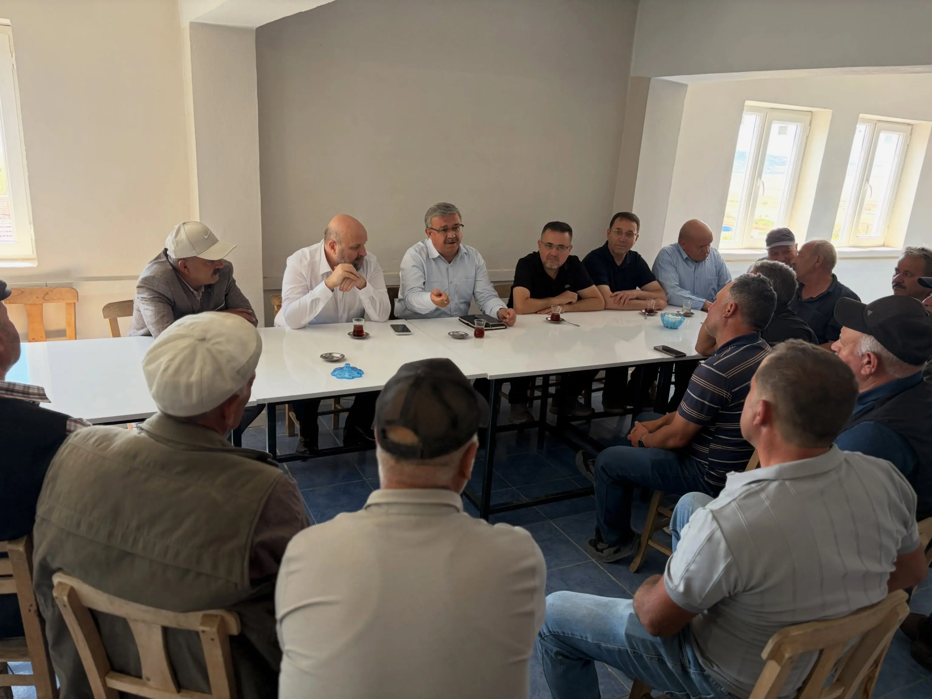 İbrahim Yurdunuseven Bolvadin'de vatandaşlarla buluştu