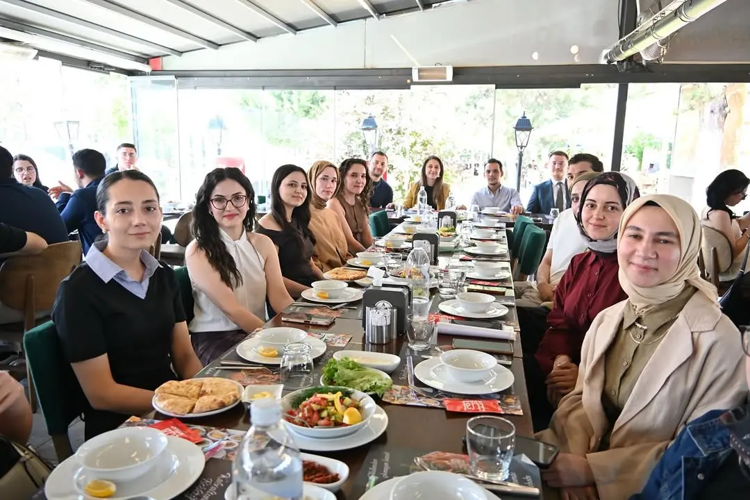 Stajyer avukatlarla yemek programı düzenlendi