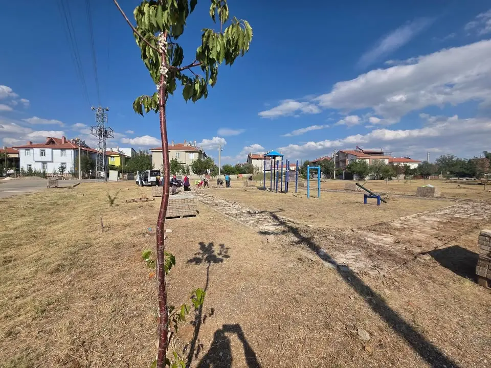 Kerkük Mahallesi'nde yeni sosyal alan inşaatı başladı