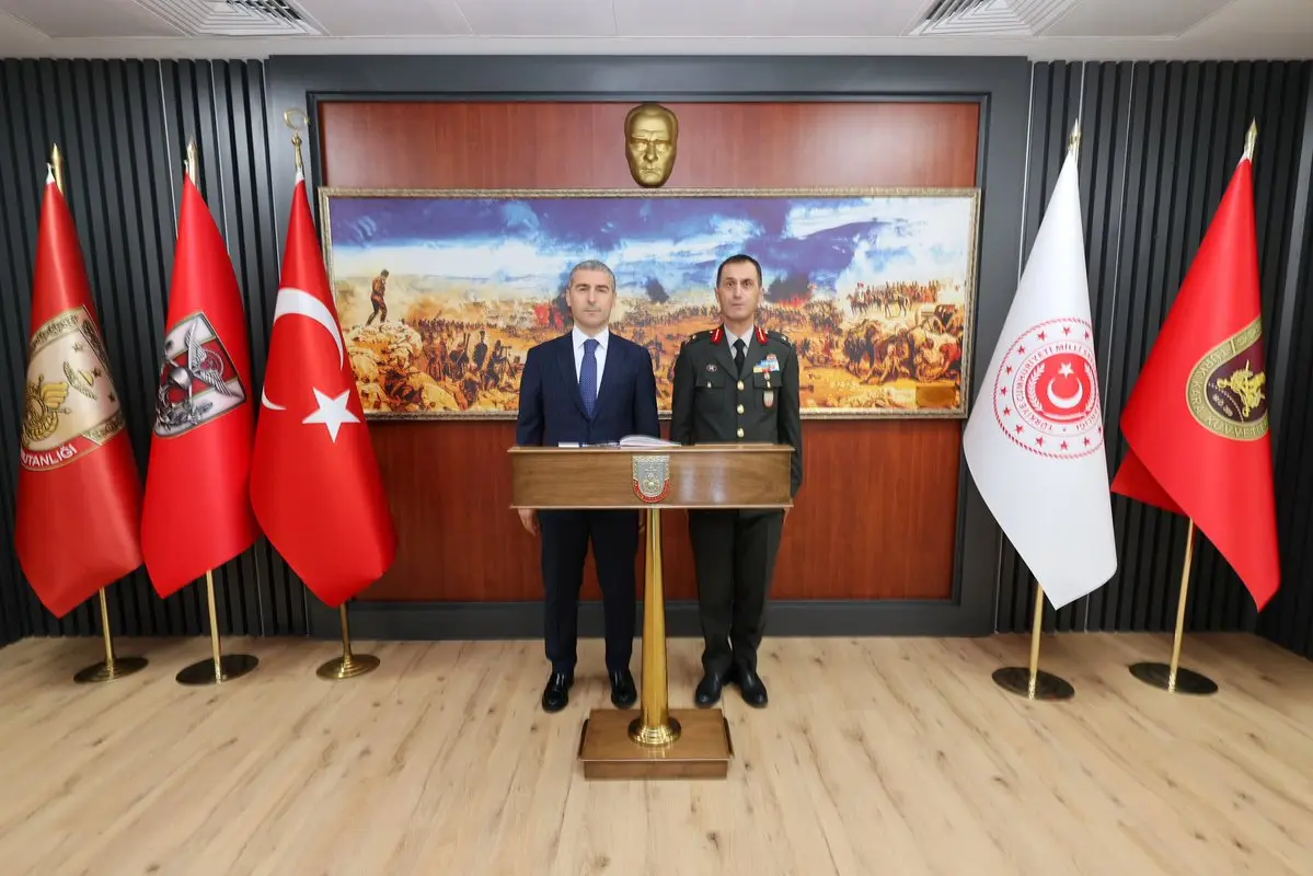 Vali Aktaş, Garnizon Komutanı'nı Ziyaret Etti