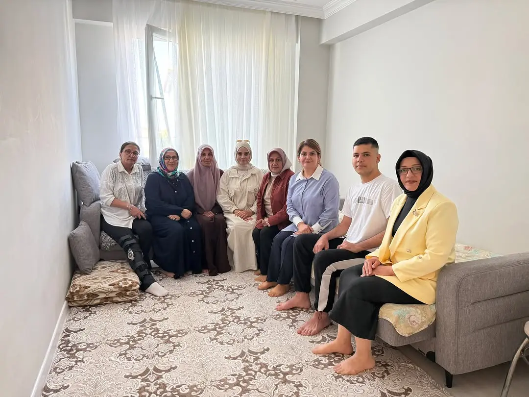 Kadın Kolları Başkanları'ndan Geçmiş Olsun Ziyareti