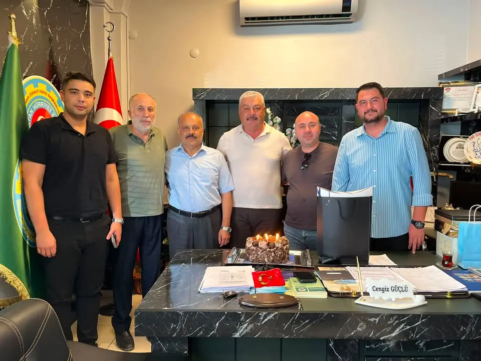 Dinar Ticaret ve Sanayi Odası'ndan doğum günü kutlaması