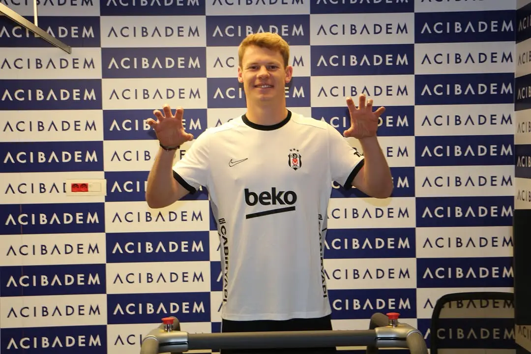 Alexander Nübel sağlık kontrolünden geçti