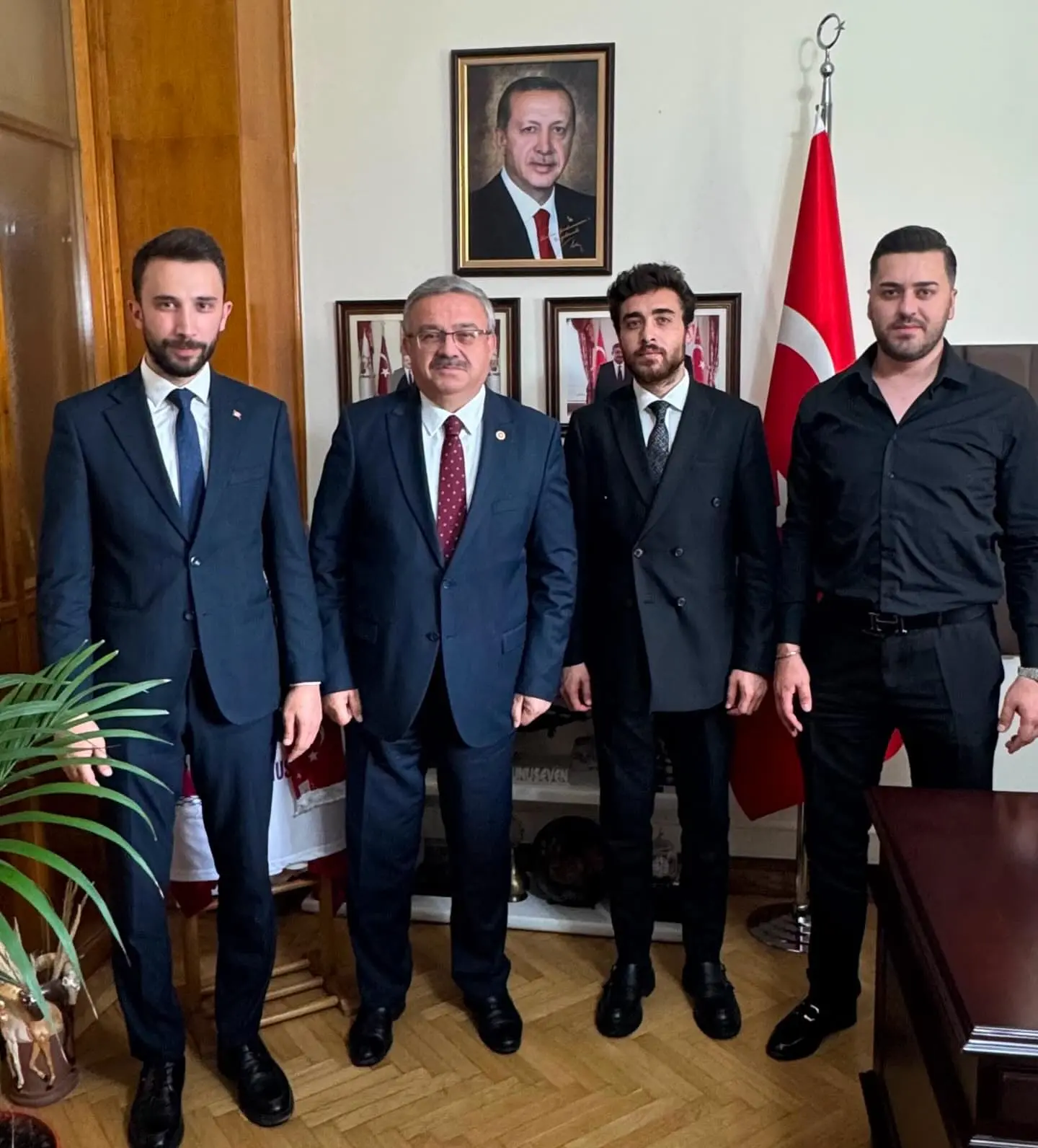 Gençlik Kolları Başkanı TBMM'de ağırlandı