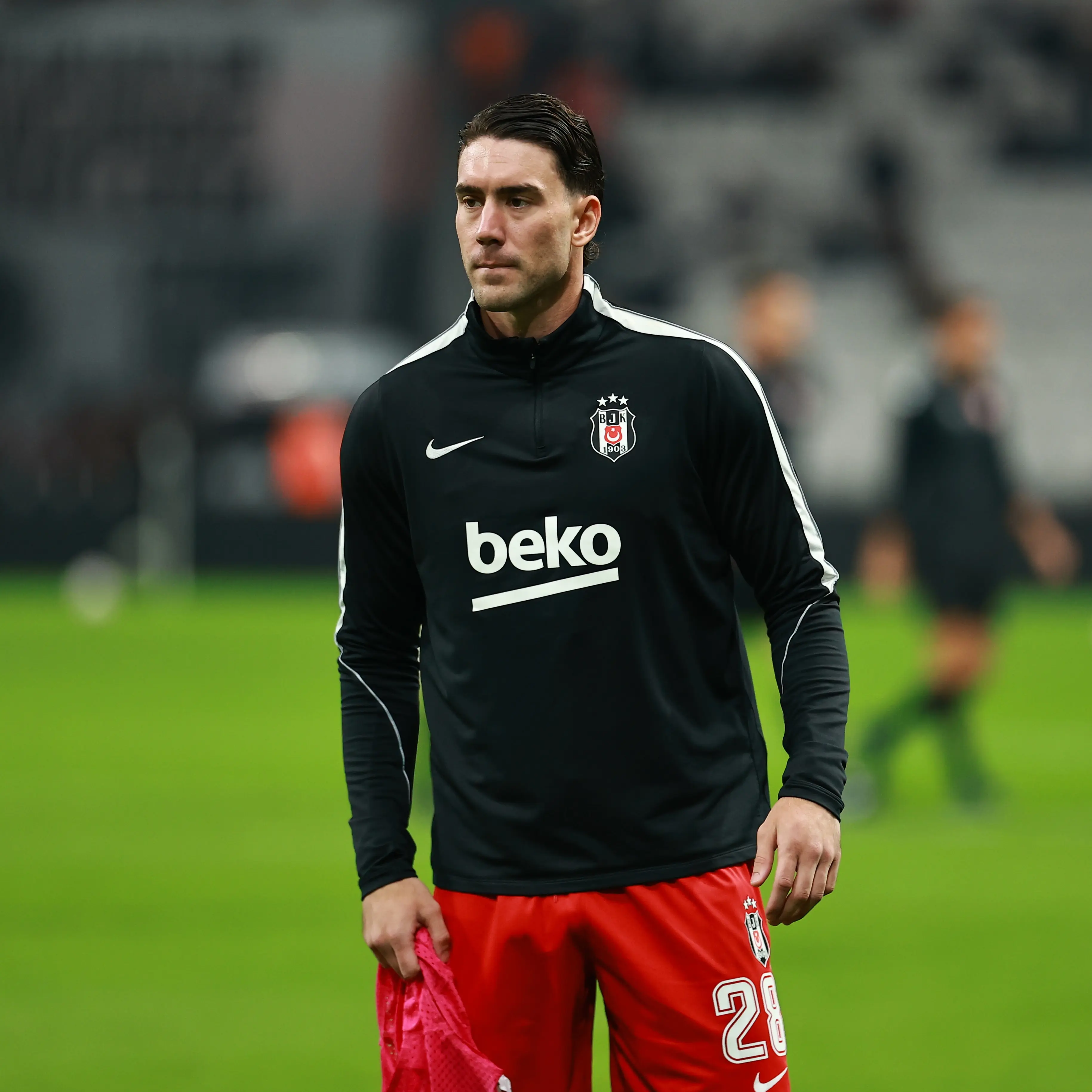 Beşiktaş, sahada ısınma çalışmalarına başladı