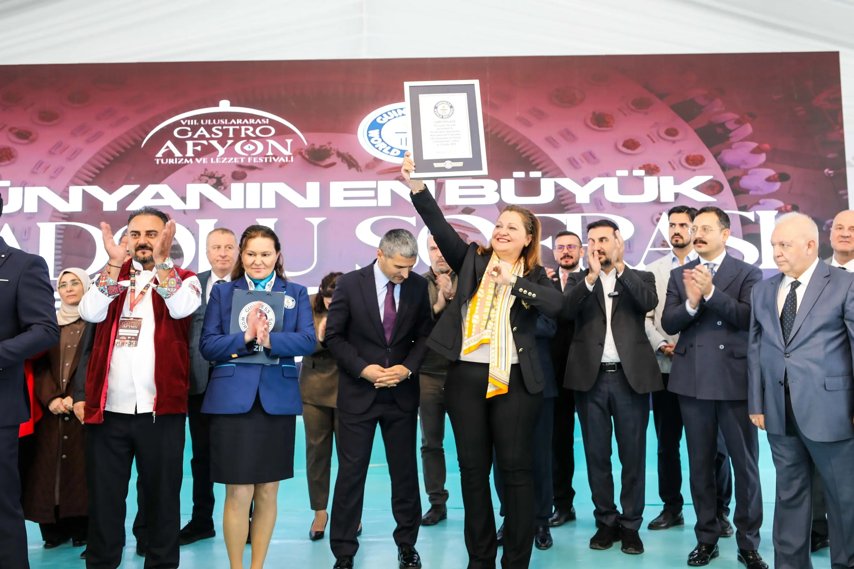 Afyonkarahisar'da Dünya Rekoru Kırıldı