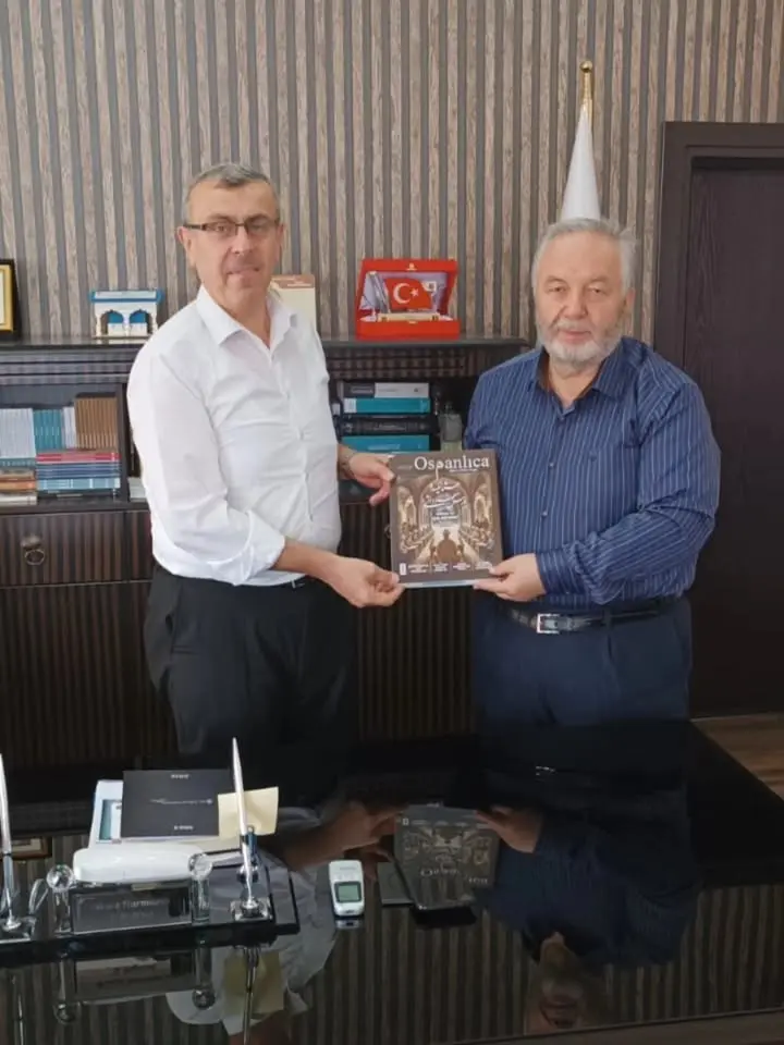 Hayrat Vakfı Uşak İl Müftüsünü Ziyaret Etti