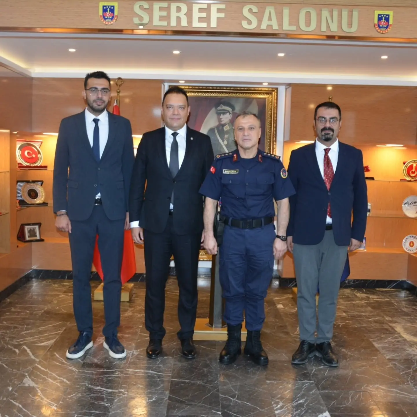 Isparta Barosu, Jandarma Komutanını Ziyaret Etti