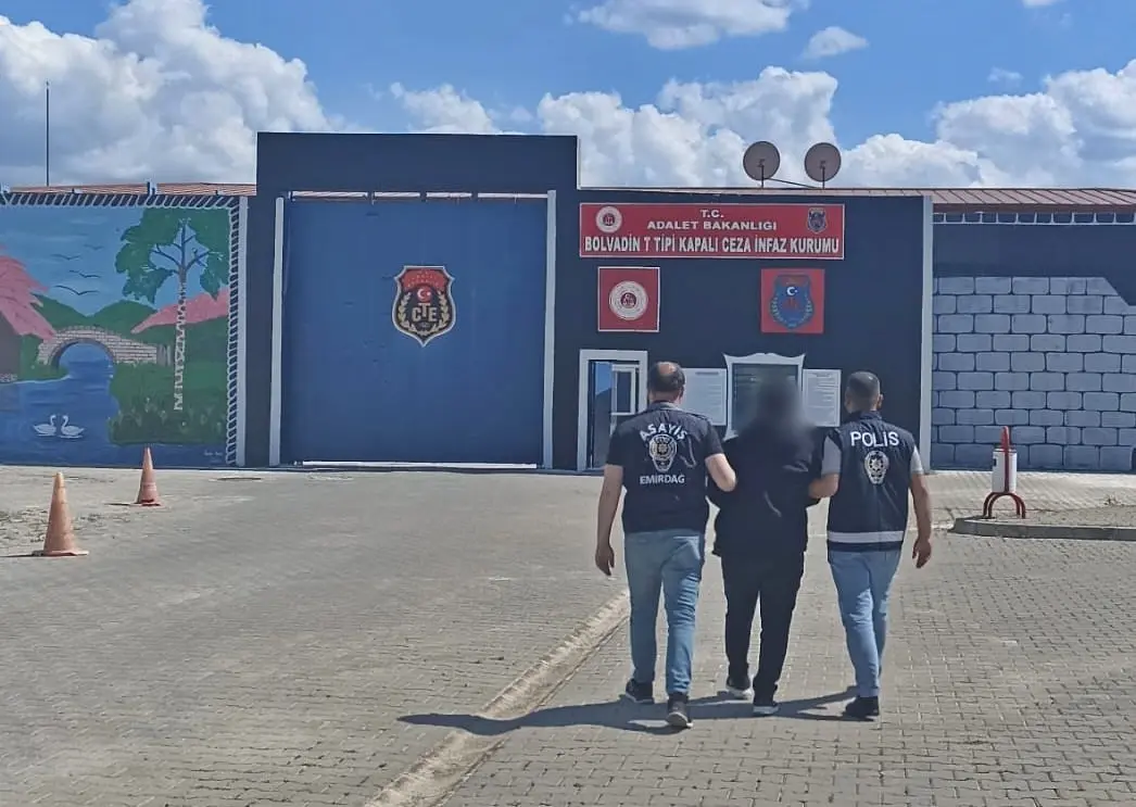 Afyonkarahisar'da Aranan Şahıs Yakalandı