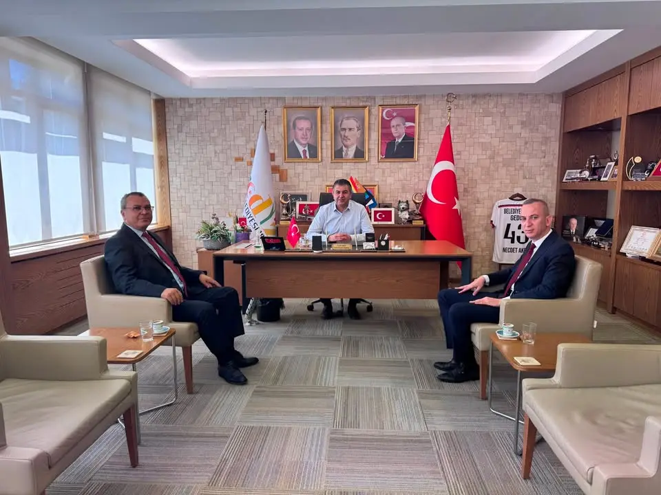 Gediz Belediyesi, yeni Ziraat Bankası Müdürü'ne başarılar diledi