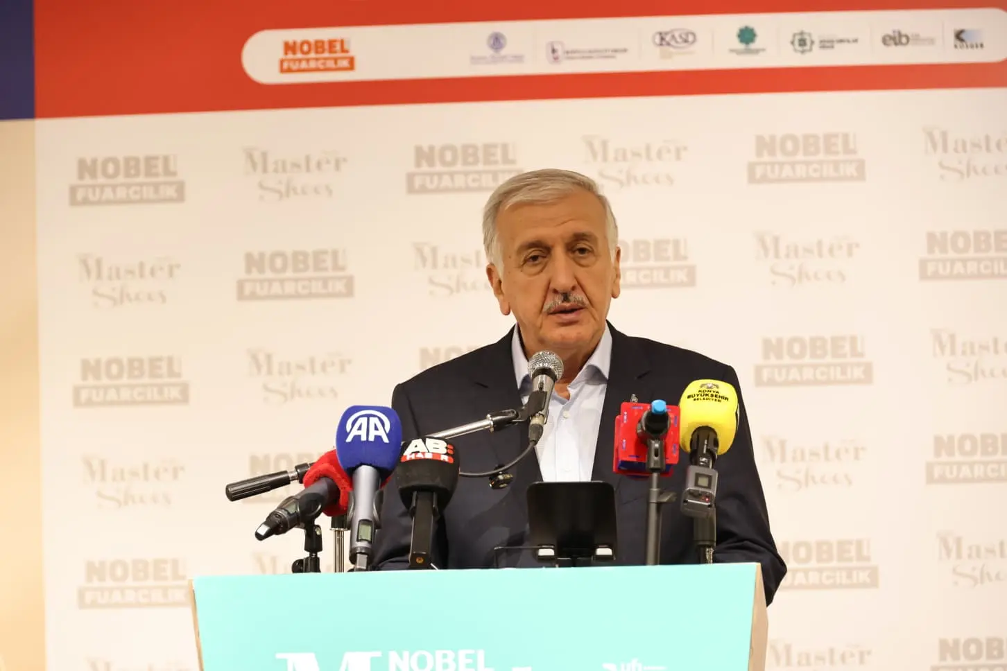 Konya Ayakkabı ve Çanta Fuarı Açıldı