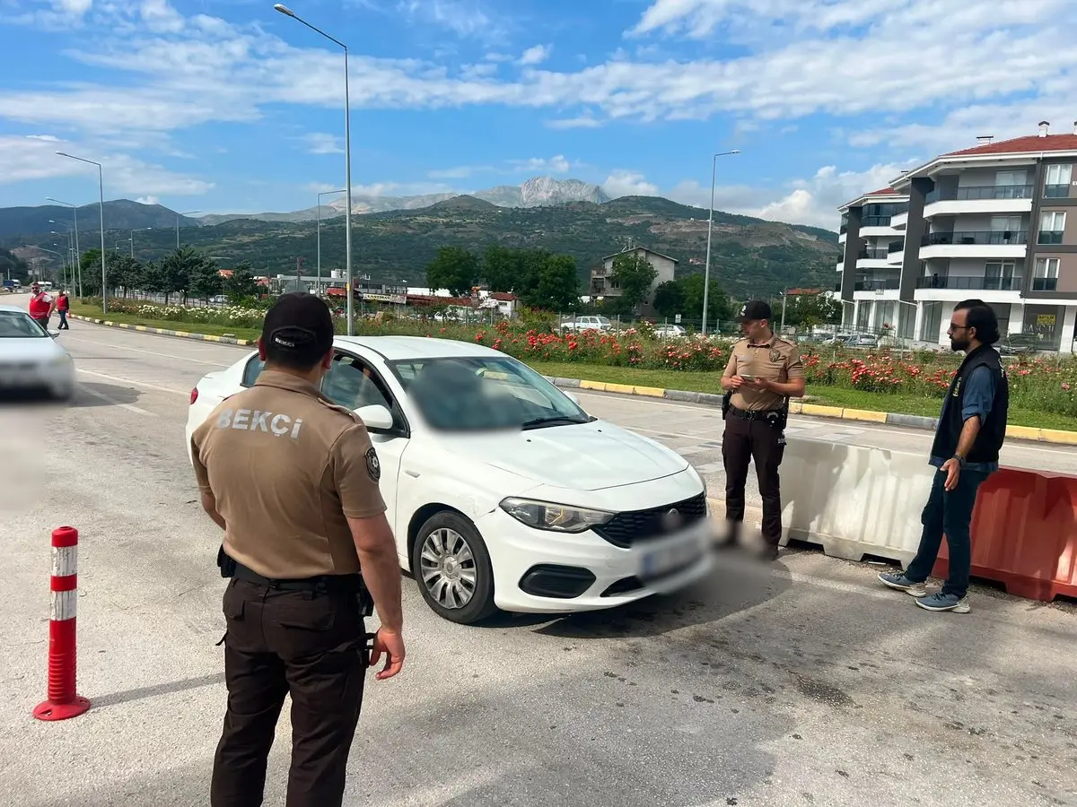 Isparta'da Güvenlik Denetimleri Gerçekleştirildi