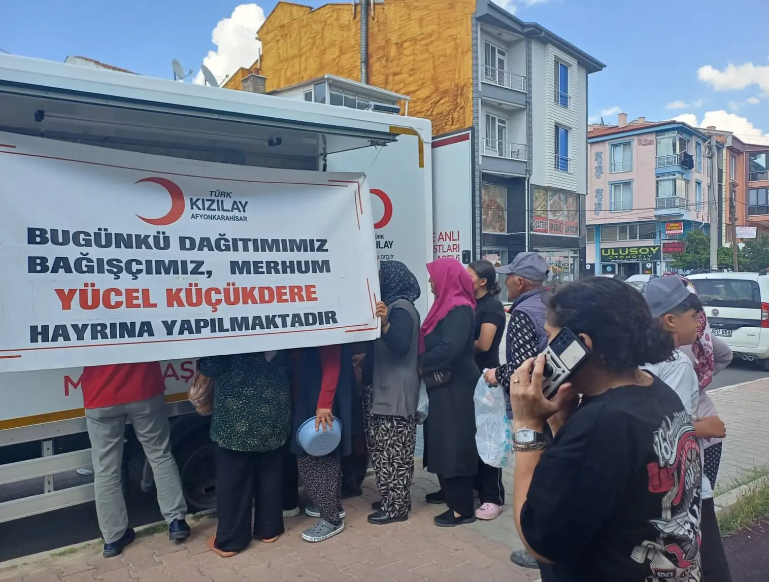 Mobil aşevinden Sahipata Mahallesi'ne çorba dağıtımı