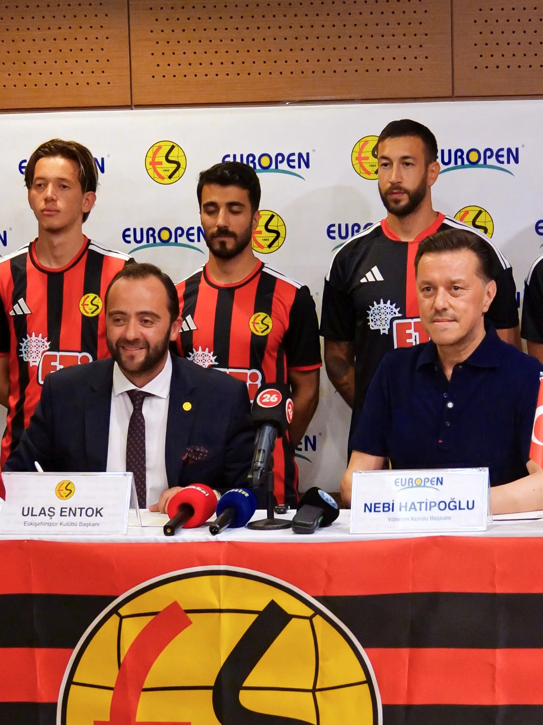 Eskişehirspor'un forma sırt sponsoru Europen oldu