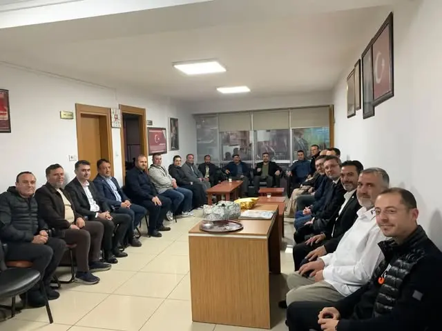 Özgür Kavak, Kiraz ve Baskı ile bir araya geldi
