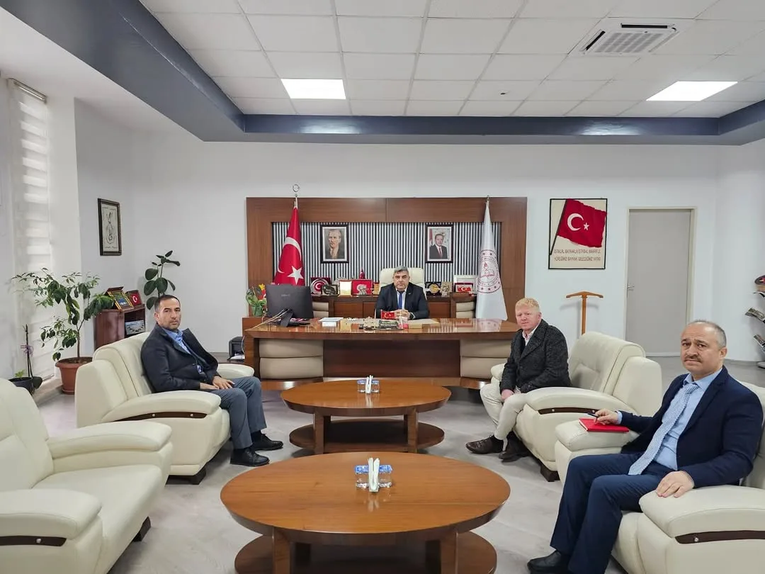 Afyonkarahisar Güney Belediyesi Ziyaretçi Kabul Ediyor