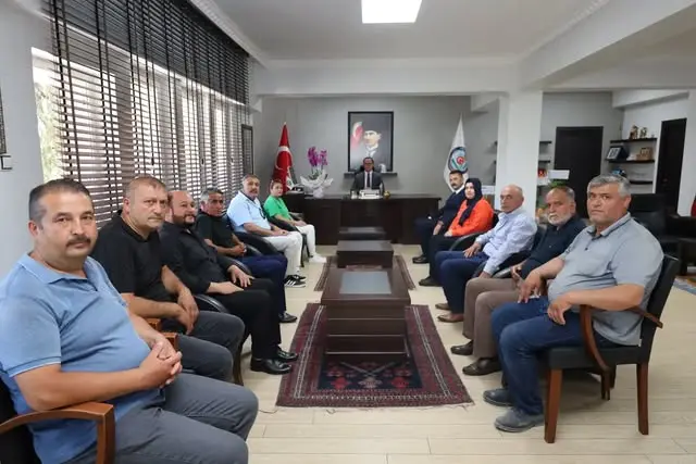 Belediye Başkanı Çetinkaya Kaymakam'ı Ziyaret Etti