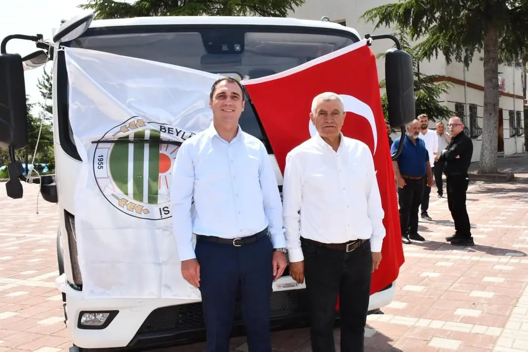 Yeni çöp aracı hizmete alındı