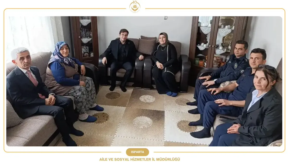 Şarkikaraağaç'ta Şehit Ailesine Ziyaret
