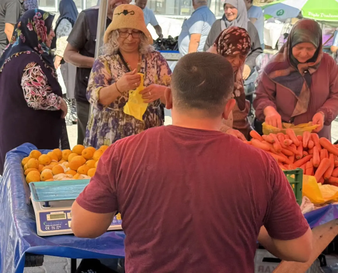 Cumartesi Pazarı'nın kalitesi ve uygun fiyatları