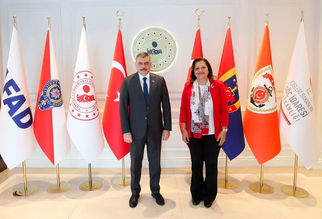 Dinar Belediye Başkanı, İçişleri Bakanı'nı Ziyaret Etti
