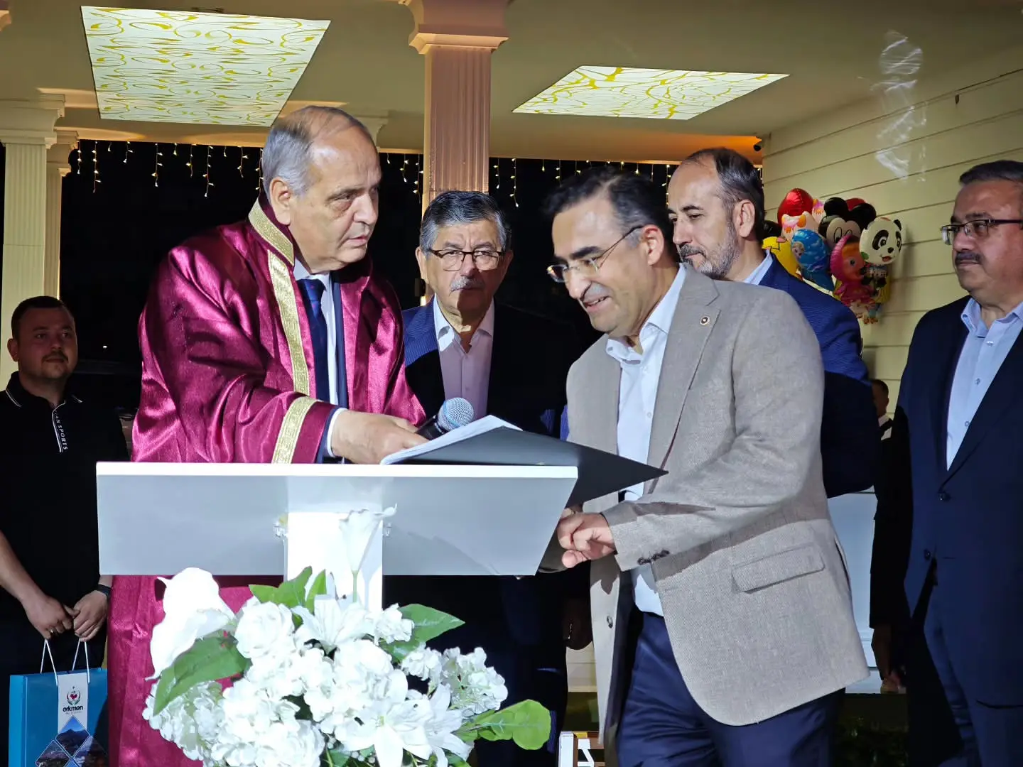 Hasan Arslan, düğün ve nikah merasimlerine katıldı