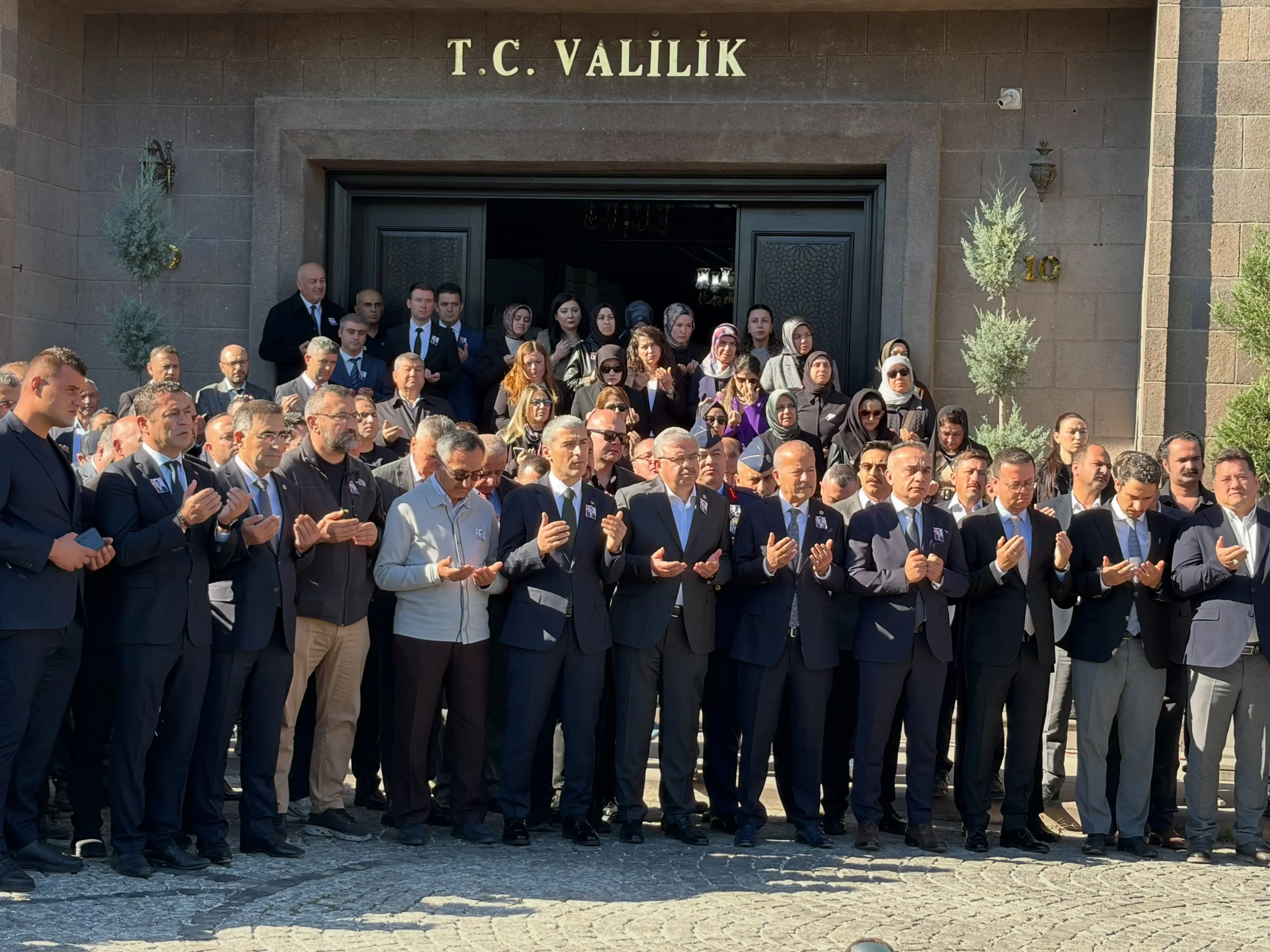 Afyonkarahisar'da Vali Yardımcısına Veda Töreni