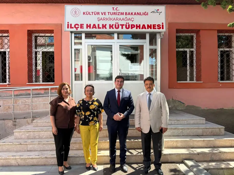 Şarkikaraağaç Kütüphanesi'ne Ziyaret Gerçekleşti