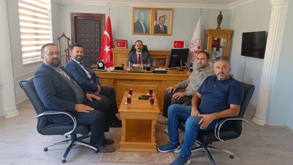 Yenişarbademli MYO Yönetimi Kaymakam'ı Ziyaret Etti