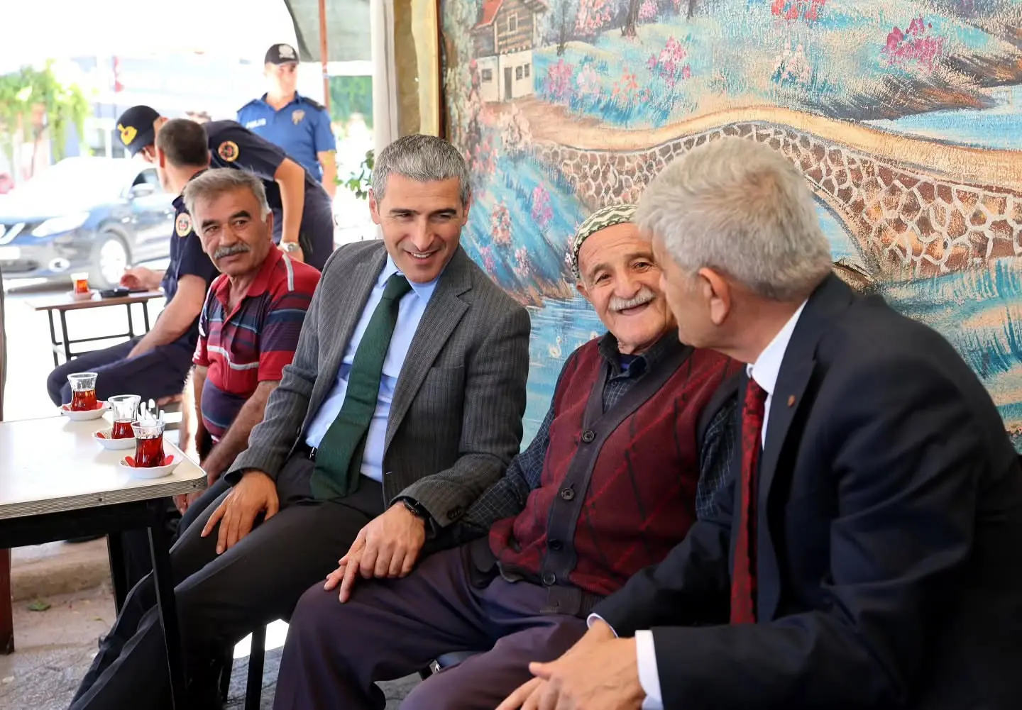 Vali Aktaş, Kızılören'de vatandaşlarla buluştu