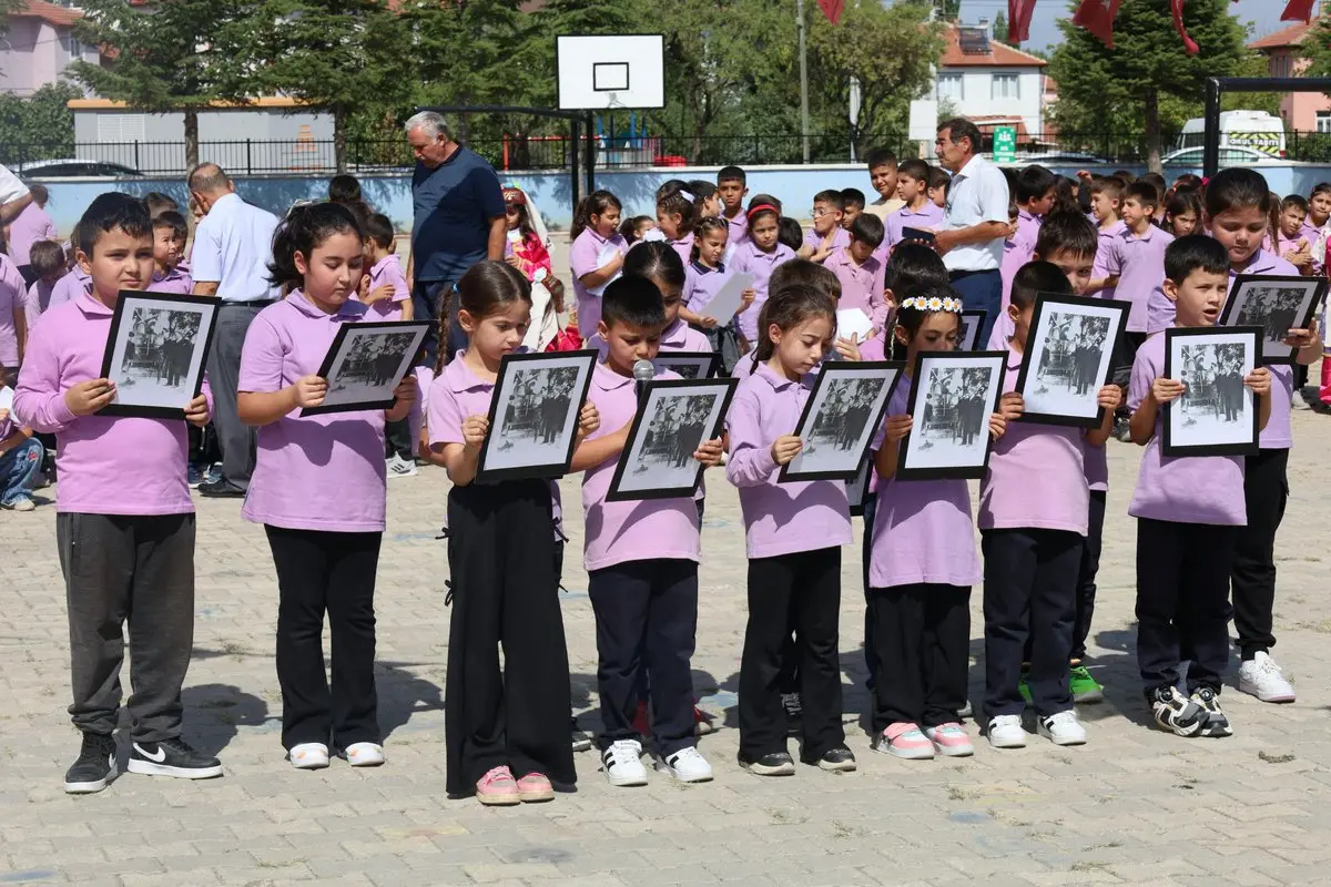 İlköğretim Haftası Kutlama Programı Yapıldı