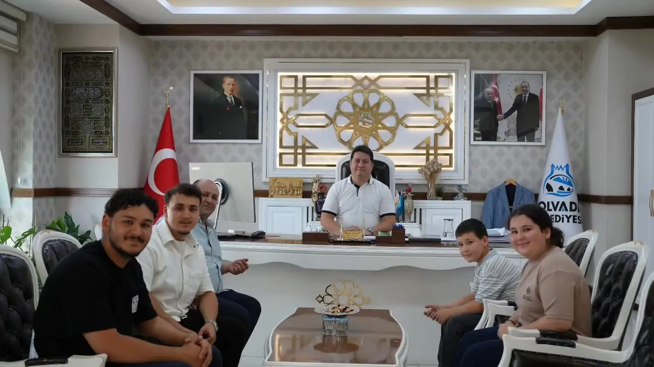 İsmail Dayı, Başkan Aynacı'yı Ziyaret Etti
