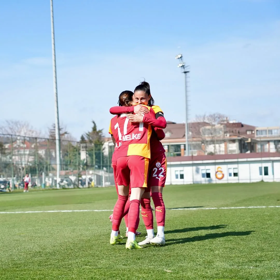 Galatasaray Ailesine Günaydın Mesajı