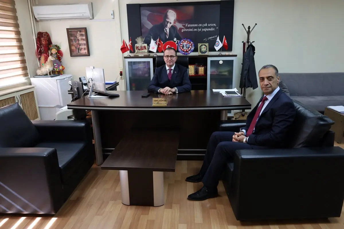 Kaymakam Akgül, Sosyal Yardımlaşma Vakfını Ziyaret Etti