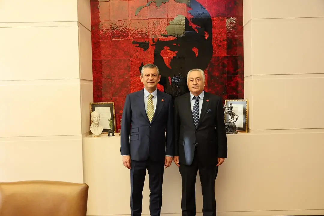 Yeni siyasi harekete katılma kararı alındı