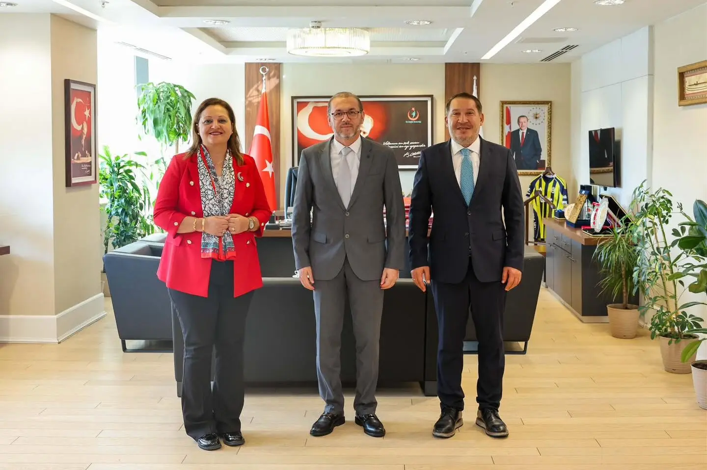 Dinar Belediyesi'nden Sağlık Ziyareti