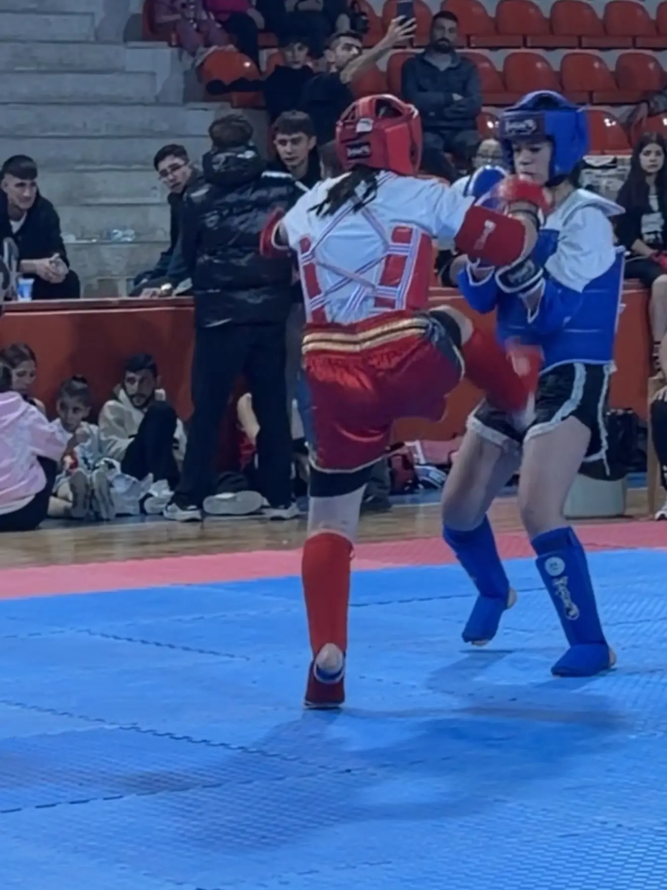 Bayat Belediyesi MuayThai Cumhuriyet Kupası'na destek verdi