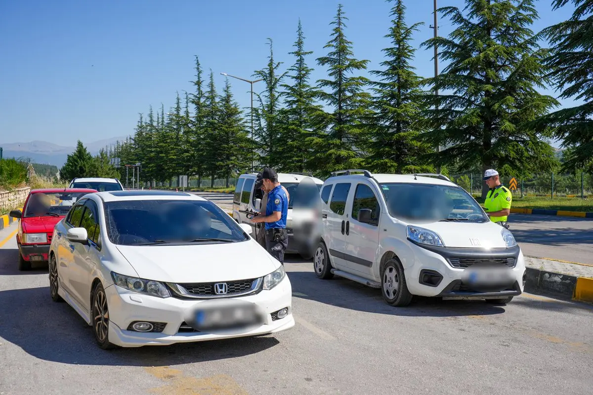 Isparta'da Güvenlik Denetimleri Gerçekleştirildi