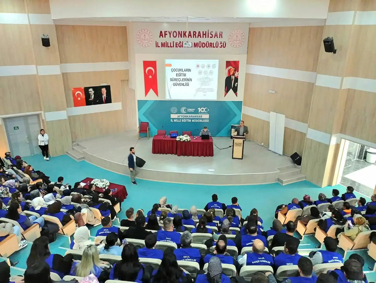 Okul Bahçe Görevlilerine Bilgilendirme Toplantısı
