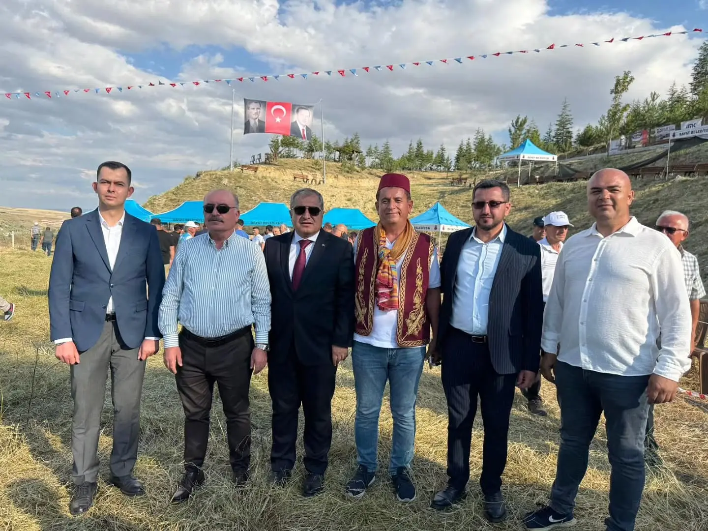 Bayat'ta Karakucak Güreşleri ve Şenlikler Düzenlendi