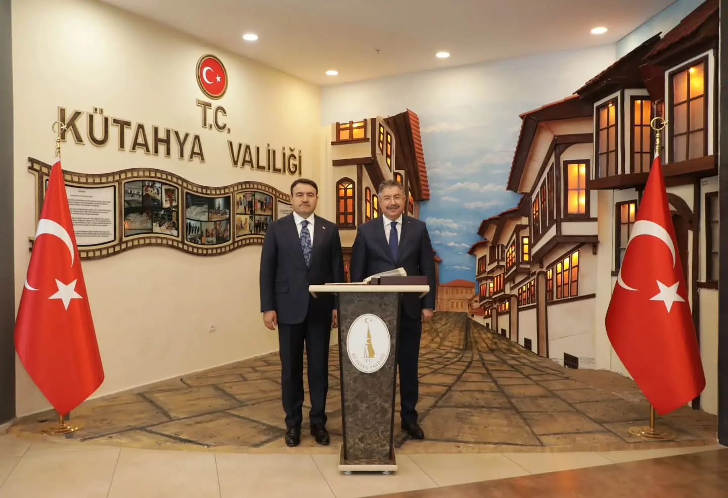 Eskişehir Valisi Kütahya Valisi'ni ziyaret etti